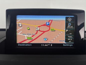 Audi Q3 1.4 TFSI CoD SE S Tronic (150 ps) - PARK SENSORS - 17IN ALLOYS