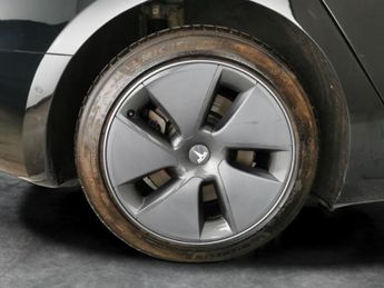 Tesla Model 3 Standard Range Plus RWD (241 bhp) - PARK ASSIST - LED - REVERSE 