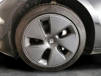 Tesla Model 3 Standard Range Plus RWD (241 bhp) - PARK ASSIST - LED - REVERSE 