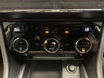 Skoda Superb 1.4 TSI iV 13kWh SE Technology Plug-in DSG (218 ps) - DRIVER MEM
