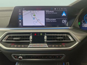 BMW X5 3.0 45e 24kWh xLine Plug-in xDrive (394 ps) - ADAPTIVE LIGHTS