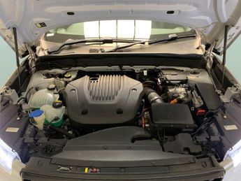 Volvo XC40 1.5h T5 Twin Engine Recharge 10.7kWh R-Design Plug-in (262 ps) -