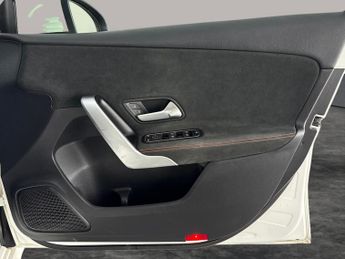 Mercedes-Benz A Class 1.3 A200 AMG Line 7G-DCT (163 ps) - BLUETOOTH - DRIVING MODES