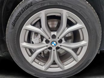 BMW X5 3.0 45e 24kWh xLine Plug-in xDrive (394 ps) - ADAPTIVE LIGHTS