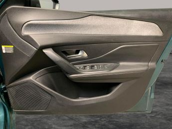 Peugeot 308 SW 1.5 BlueHDi Allure Premium EAT (130 ps) - NAV - BLUETOOTH - HALF