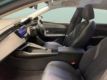 Peugeot 308 SW 1.5 BlueHDi Allure Premium EAT (130 ps) - SPEED LIMIT RECOG - HA