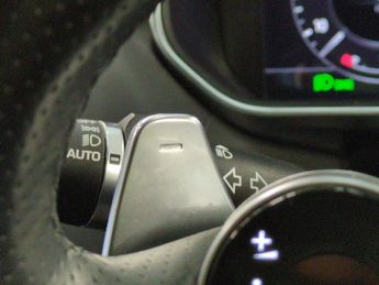 Land Rover Range Rover Sport 3.0 SD V6 HSE Dynamic 4WD (306 ps) - AIR SUSPENSION - CLIMATE CO