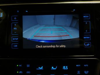 Toyota Auris 1.8 VVT-h Icon Tech CVT (136 ps) - BLUETOOTH - CRUISE - DRIVING 