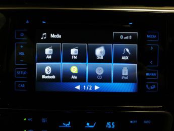 Toyota Auris 1.8 VVT-h Icon Tech CVT (136 ps) - BLUETOOTH - CRUISE - DRIVING 
