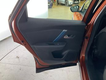 Citroen e-C4 50kWh Sense Plus (11kW Charger) (136 ps) - CLIMATE CONTROL - DRI