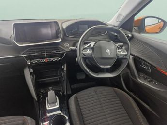 Peugeot E-2008 50kWh Active Premium (136 ps) - AIR CON - DAB - USB AUDIO