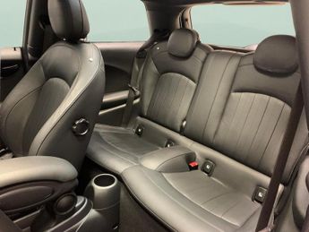 Mini Electric Hatch Cooper SE 32.6kWh Level 3 (184 ps) - AUTO PARK - LED - REVERSE C