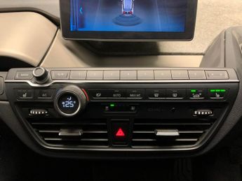 BMW i3 42.2kWh (170 ps) - CARPLAY - LED - HEATED SEATS