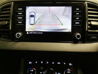 Skoda Karoq 2.0 TDI SE L DSG (116 ps) - SMARTLINK - REVERSE CAM - NAV