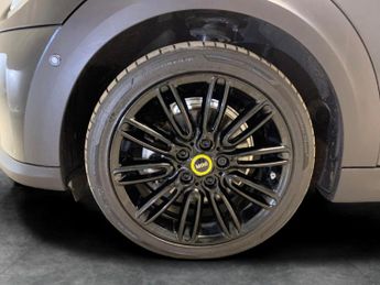 Mini Electric Hatch Cooper SE 32.6kWh Level 3 (184 ps) - AUTO PARK - LED - REVERSE C