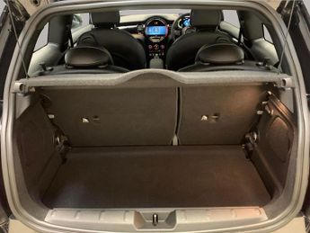 Mini Electric Hatch Cooper SE 32.6kWh Level 3 (184 ps) - AUTO PARK - LED - REVERSE C