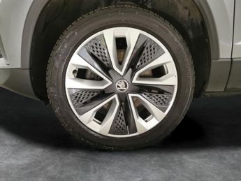 Skoda Karoq 2.0 TDI SE L DSG (116 ps) - SMARTLINK - REVERSE CAM - NAV