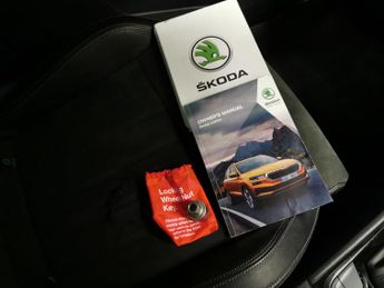 Skoda Karoq 2.0 TDI SE L DSG (116 ps) - SMARTLINK - REVERSE CAM - NAV