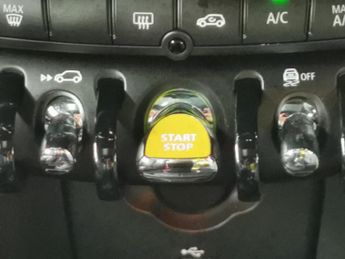 Mini Electric Hatch Cooper SE 32.6kWh Level 3 (184 ps) - AUTO PARK - LED - REVERSE C