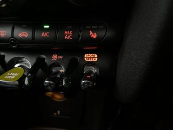 Mini Electric Hatch Cooper SE 32.6kWh Level 2 (184 ps) - INTERIOR LIGHT PACK - NAVIG