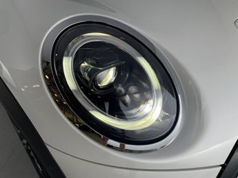 Mini Electric Hatch Cooper SE 32.6kWh Level 2 (184 ps) - INTERIOR LIGHT PACK - NAVIG