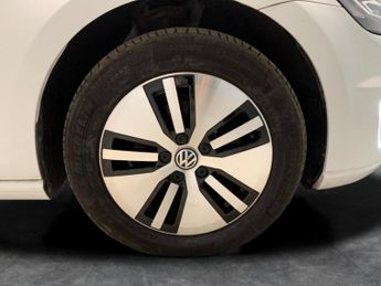Volkswagen E-golf 35.8kWh e-Golf (136 ps) - LED - BLUETOOTH - PARK SENSORS