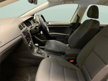 Volkswagen E-golf 35.8kWh e-Golf (136 ps) - LED - BLUETOOTH - PARK SENSORS