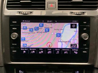 Volkswagen E-golf 35.8kWh e-Golf (136 ps) - LED - BLUETOOTH - PARK SENSORS
