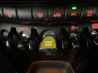 Mini Electric Hatch Cooper SE 32.6kWh Level 2 (184 ps) - INTERIOR LIGHT PACK - NAVIG