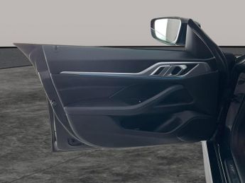 BMW i4 40 83.9kWh M Sport Gran Coupe eDrive (340 ps) - AUTO PARK - LED