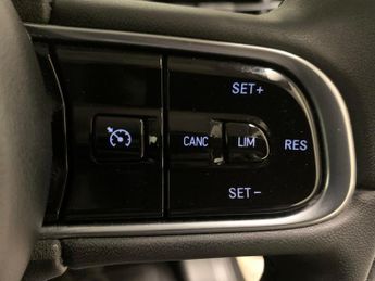 Fiat 500e 42kWh Icon (118 ps) - KEYLESS START - DAB - USB AUDIO
