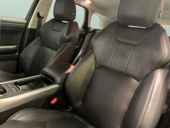 Land Rover Range Rover Evoque 2.0 TD4 SE Tech 4WD (180 ps) - COLLISION WARNING  - LED - NAV