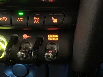 Mini Electric Hatch Cooper SE 32.6kWh Level 2 (184 ps) - NAV - INTERIOR LIGHT PACK