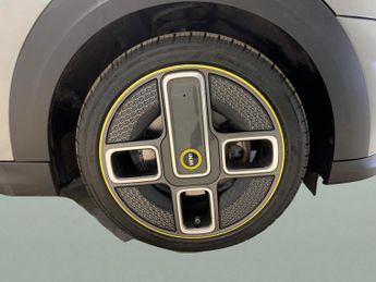 Mini Electric Hatch Cooper SE 32.6kWh Level 2 (184 ps) - NAV - INTERIOR LIGHT PACK