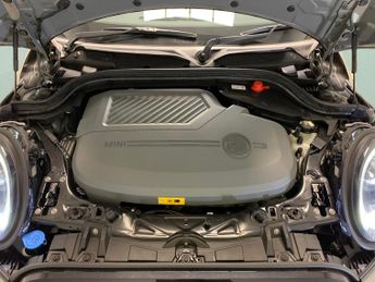 Mini Electric Hatch Cooper SE 32.6kWh Level 2 (184 ps) - NAV - INTERIOR LIGHT PACK