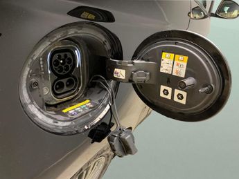 Fiat 500e 42kWh Icon (118 ps) - KEYLESS START - DAB - USB AUDIO