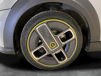 Mini Electric Hatch Cooper SE 32.6kWh Level 2 (184 ps) - NAV - MINI EXCITEMENT PACK