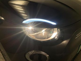 Fiat 500e 42kWh Icon (118 ps) - KEYLESS START - DAB - USB AUDIO