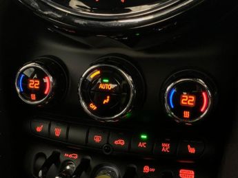 Mini Electric Hatch Cooper SE 32.6kWh Level 2 (184 ps) - NAV - INTERIOR LIGHT PACK