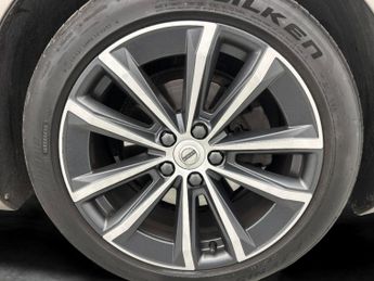 Volvo V60 2.0 B4 MHEV Momentum (197 ps) - LANE DEPARTURE  - B PILLAR VENTI