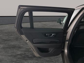 Volvo V60 2.0 B4 MHEV Momentum (197 ps) - LED - HEATED SEATS - LANE DEPART