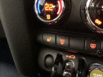 Mini Electric Hatch Cooper SE 32.6kWh Level 2 (184 ps) - NAV - MINI EXCITEMENT PACK