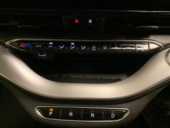 Fiat 500e 42kWh Icon (118 ps) - KEYLESS START - DAB - USB AUDIO