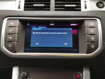 Land Rover Range Rover Evoque 2.0 TD4 SE Tech 4WD (180 ps) - COLLISION WARNING  - LED - NAV
