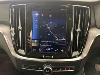 Volvo V60 2.0 B4 MHEV Momentum (197 ps) - LANE DEPARTURE  - B PILLAR VENTI