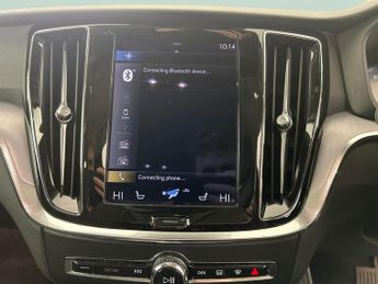 Volvo V60 2.0 B4 MHEV Momentum (197 ps) - LANE DEPARTURE  - B PILLAR VENTI