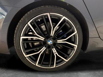 BMW 5 Series 2.0 520d MHT M Sport Touring Steptronic (190 ps) - SUN PROTECTIO
