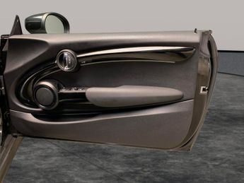 Mini Convertible 1.5 Cooper Classic Convertible Steptronic (136 ps) - CRUISE - AI