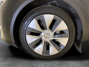 Tesla Model Y (Dual Motor) Long Range 4WDE (384 bhp) - REVERSE CAM - NAV - LEA