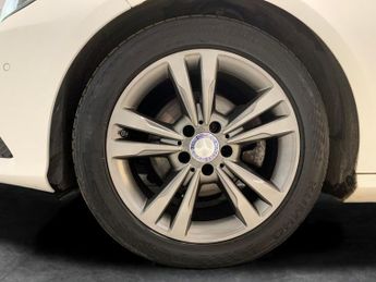 Mercedes-Benz E Class 2.1 E220 BlueTEC SE (Premium) G-Tronic+ (177 ps) - REVERSE CAM